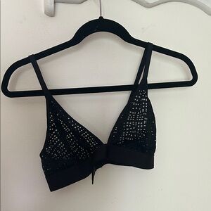 Negative eyelet bra